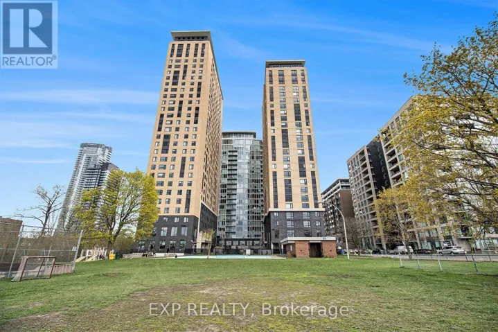 2208 - 105 CHAMPAGNE AVENUE, Ottawa, Ontario K1S5E5