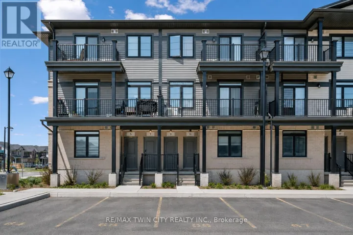 9 LOMOND LANE, Kitchener, Ontario N2R0T6