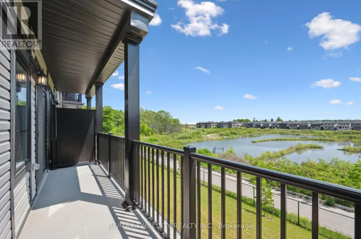 22 LOMOND LANE, Kitchener, Ontario N2R0T6