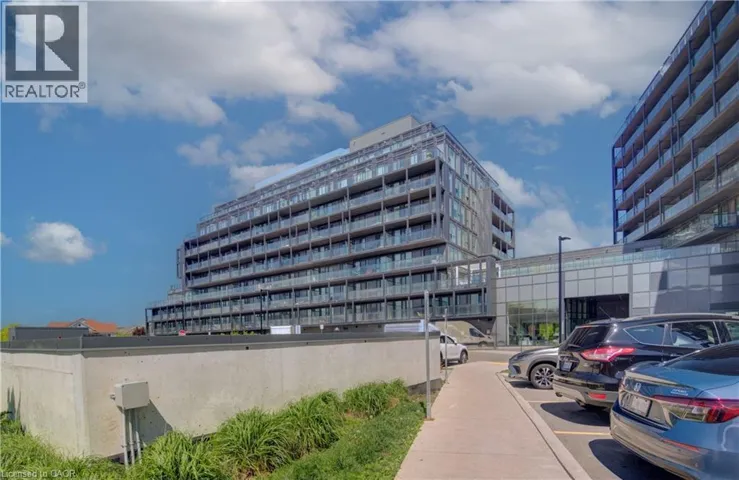 3210 DAKOTA Common Unit# 407A, Burlington, Ontario L7M2A8