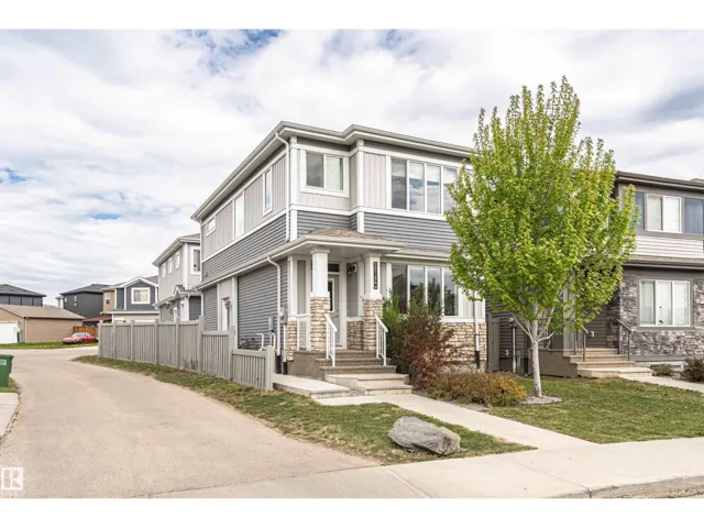 22124 85 AV NW, Edmonton, Alberta T5T7E4