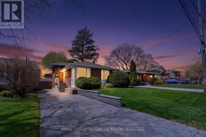 16 SHREWSBURY SQUARE, Toronto (Tam O'Shanter-Sullivan), Ontario M1T1L2