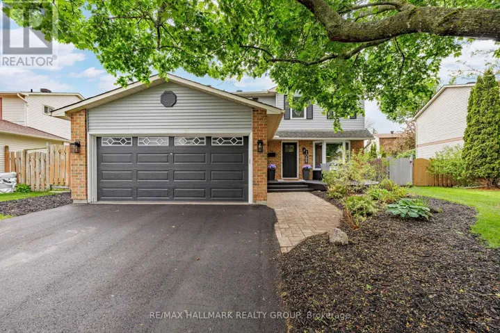 1089 CHABLIS PARK, Ottawa, Ontario K1C2T5