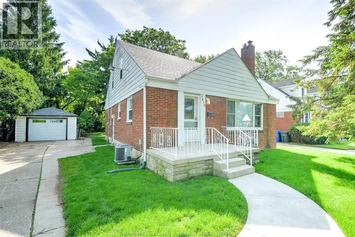 2870 ALEXANDRA AVENUE, Windsor, Ontario N9E2J7