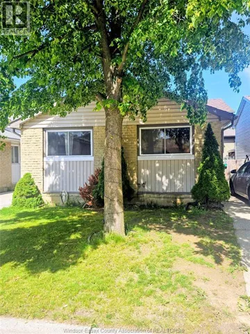 8232 GREGORY PLACE, Windsor, Ontario N8S4N4