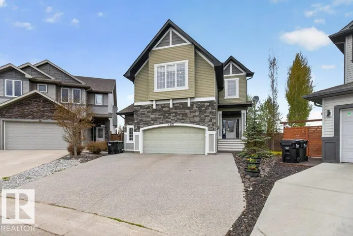 24 SPRINGDALE, Sherwood Park, Alberta T8H0S3