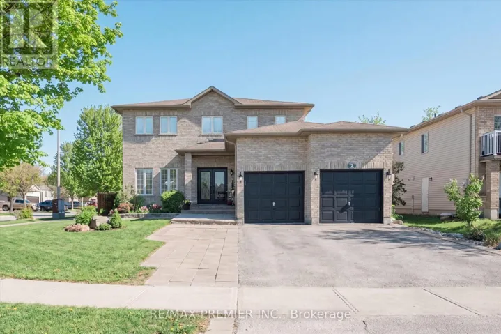 7 STONEMOUNT CRESCENT, Essa (Angus), Ontario L3W0C4