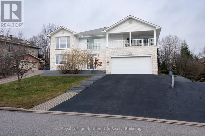18 KILLARE STREET, North Bay (Birchaven), Ontario P1A4J2