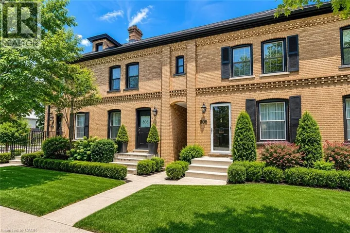 808 MONMOUTH Road, Windsor, Ontario N8Y3L4
