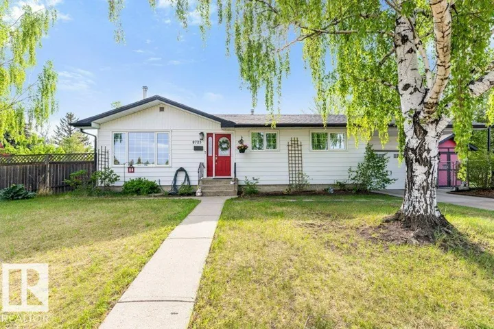 8723 68A ST NW, Edmonton, Alberta T6B1T6