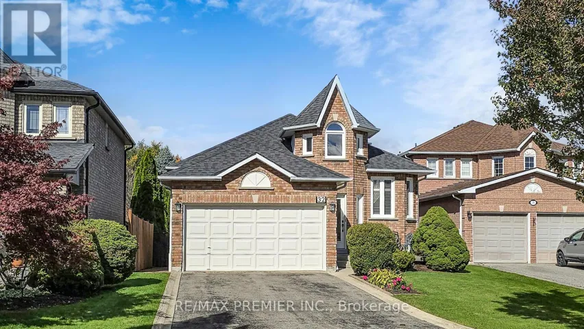 32 VENETO DRIVE, Vaughan (Vaughan Grove), Ontario L4L8X4