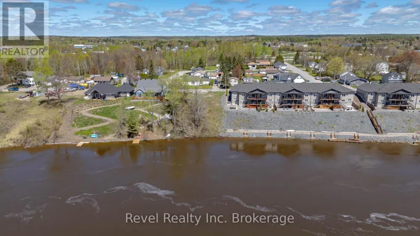 PART 5 BAY STREET, West Nipissing (Sturgeon Falls), Ontario P2B3G6