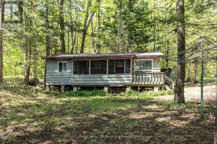 1082 LAKESHORE DRIVE S, Bracebridge (Oakley), Ontario P1L1X3