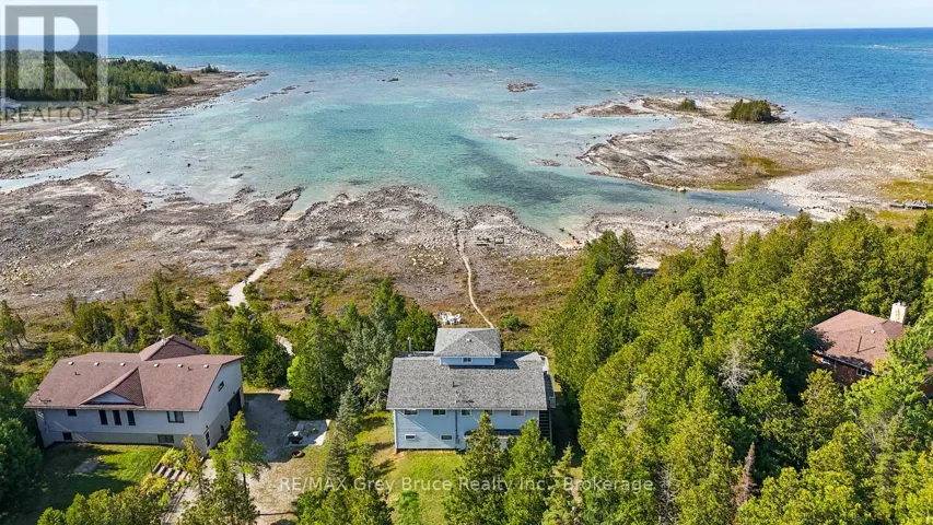 952 DORCAS BAY ROAD, Northern Bruce Peninsula, Ontario N0H2R0