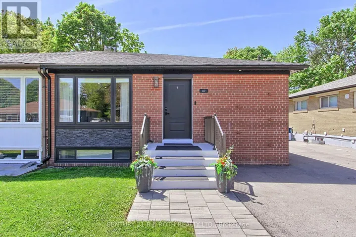 67 DAVIS ROAD, Aurora (Aurora Highlands), Ontario L4G2B4