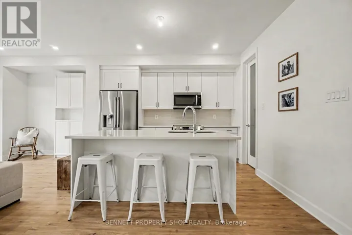 1047 VENTUS WAY, Ottawa, Ontario K1W0M5