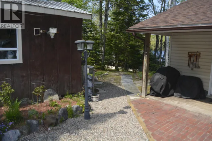 74 GOLDEN SHORES ROAD, Hastings Highlands (Herschel Ward), Ontario K0L1C0