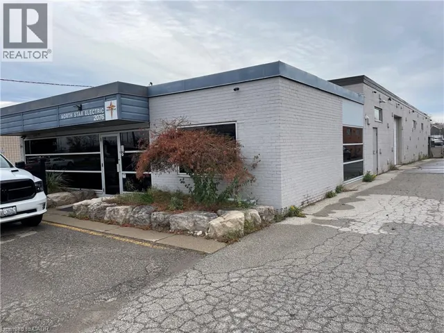 2076 SPEERS Road, Oakville, Ontario L6L2X8