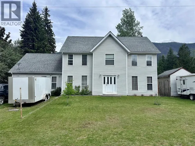 1118 Harold Street, Slocan, British Columbia V0G2C0