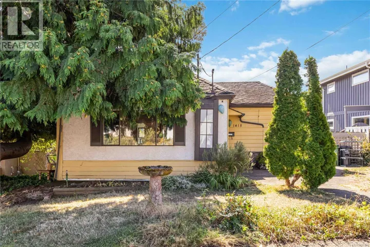 1415 LANG St, Victoria, British Columbia V8T2S6