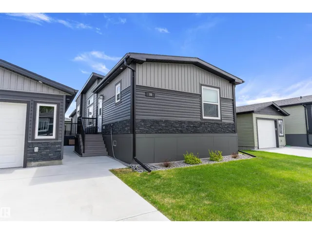 86 Meadowview RD, Morinville, Alberta T8R2P7
