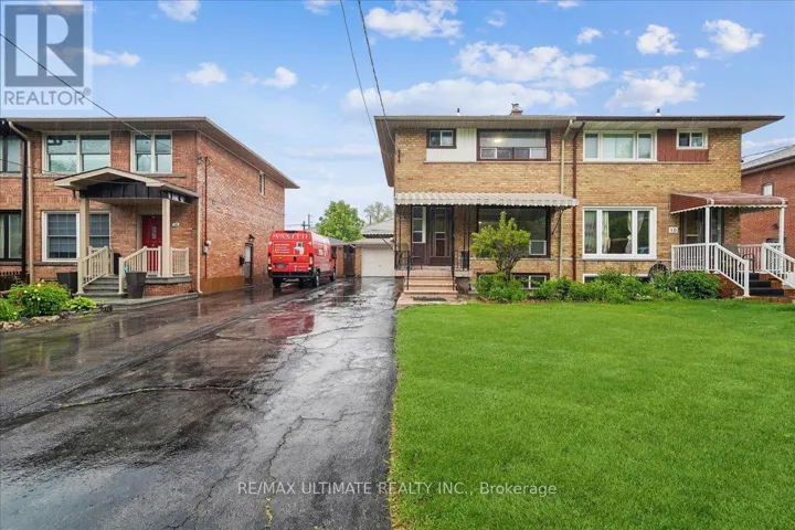 12 THURODALE AVENUE, Toronto (Brookhaven-Amesbury), Ontario M6M3B3