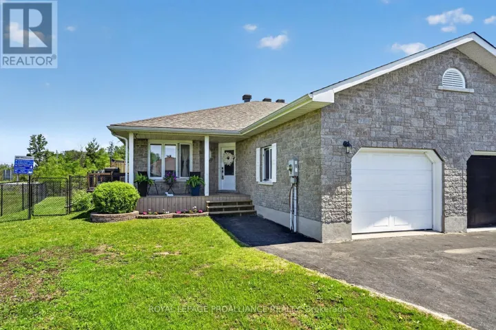 5500 MEADOWBROOK DRIVE, South Dundas, Ontario K0E1K0