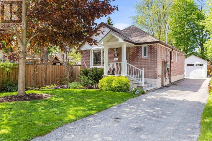 10 IRIS ROAD, Toronto (Long Branch), Ontario M8V2G9