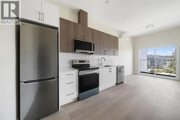 304 777 Station Ave, Langford, British Columbia V9B2S1