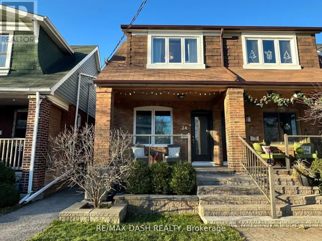 24 BERKSHIRE AVENUE, Toronto (South Riverdale), Ontario M4M2Z6