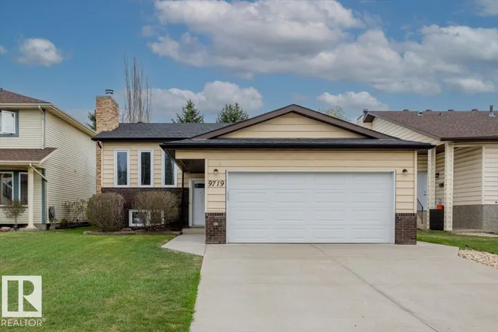 9719 190 ST NW, Edmonton, Alberta T5T5K7