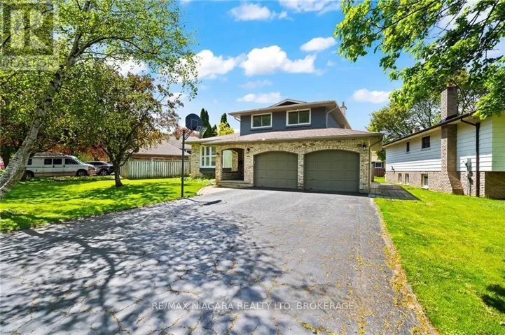 49 ROYAL OAK DRIVE, St. Catharines (Martindale Pond), Ontario L2N6K4