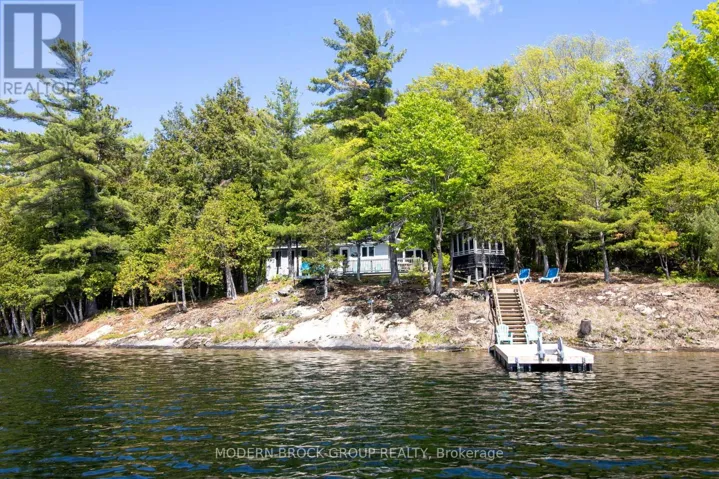 32 BUCK ISLAND, Leeds and the Thousand Islands, Ontario K0E1B0