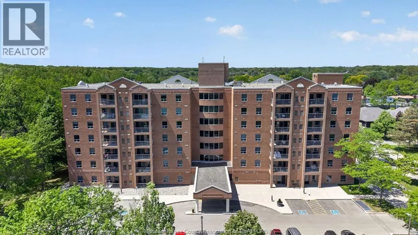 3915 Southwinds Dr Unit# 703, Windsor, Ontario N9G2S8