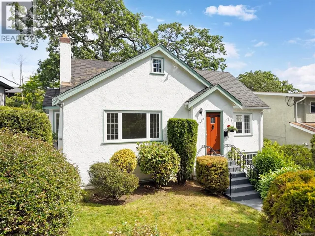1670 Kisber Ave, Saanich, British Columbia V8P2W6