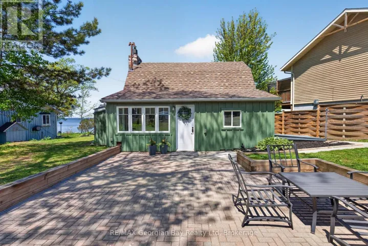 83 BEACH ROAD, Tiny, Ontario L9M1R2