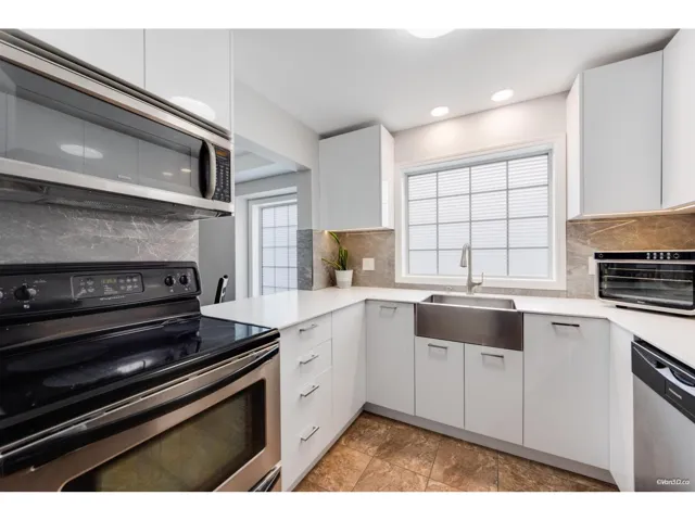 1 9437 HAZEL STREET, Chilliwack Proper East, Chilliwack, British Columbia V2P5M9