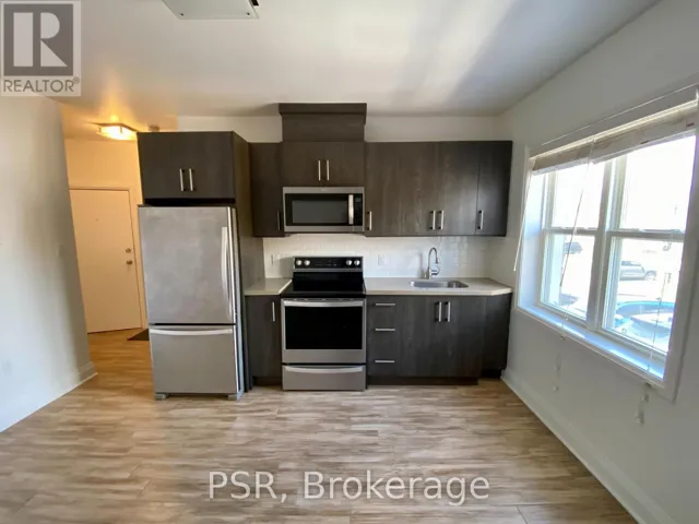 3 - 3110 LAKE SHORE BOULEVARD W, Toronto (New Toronto), Ontario M8V1L2