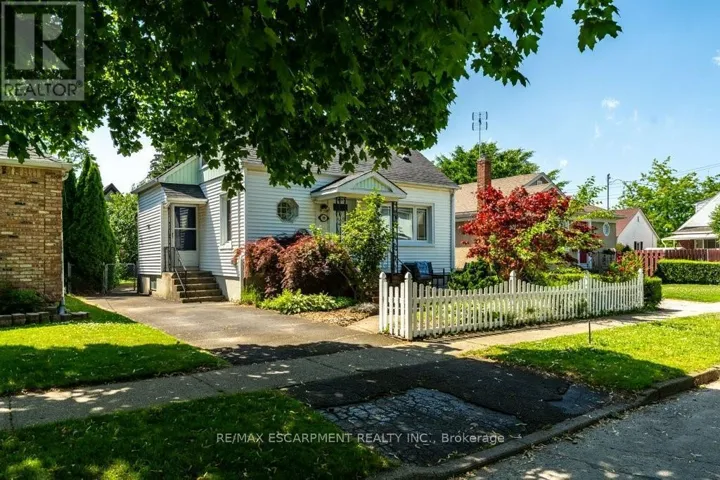 19 COLUMBIA STREET, St. Catharines (Downtown), Ontario L2R5H5