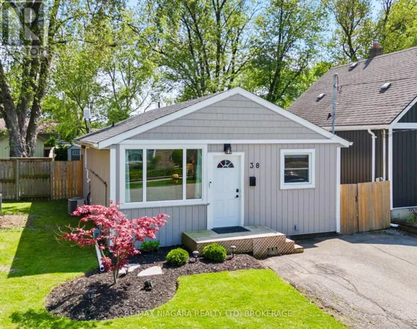 38 ALEXANDRA BOULEVARD, St. Catharines (Secord Woods), Ontario L2P1J9