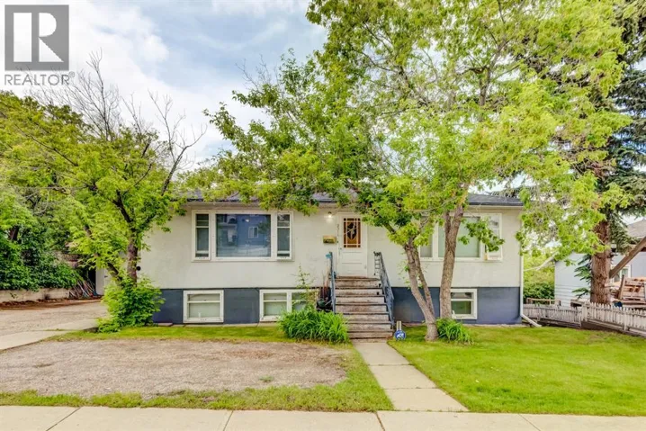 2511 15A Street SW, Calgary, Alberta T2T4B8