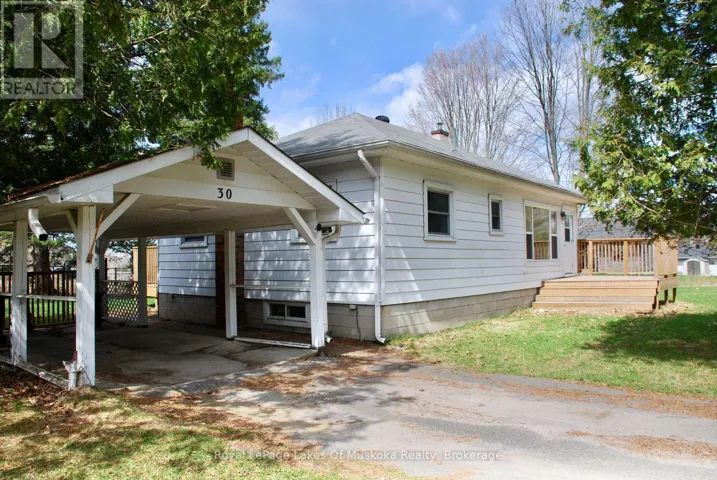 30 KITCHEN ROAD S, Huntsville (Chaffey), Ontario P1H1Y3