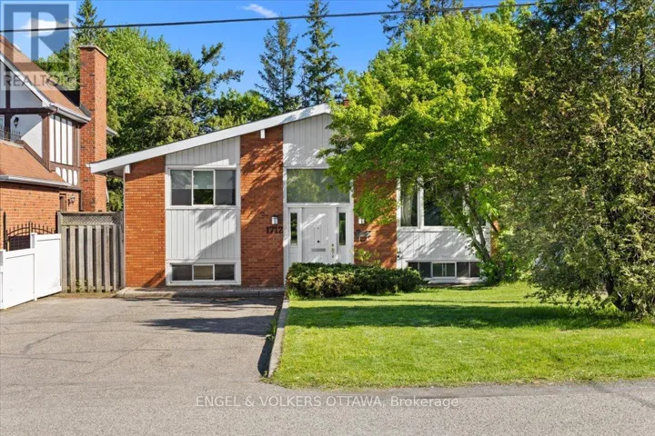 1712 ST. BARBARA STREET, Ottawa, Ontario K1T1M2