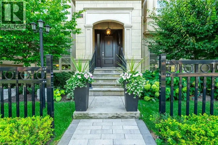 190 DORVAL Drive, Oakville, Ontario L6K0H3