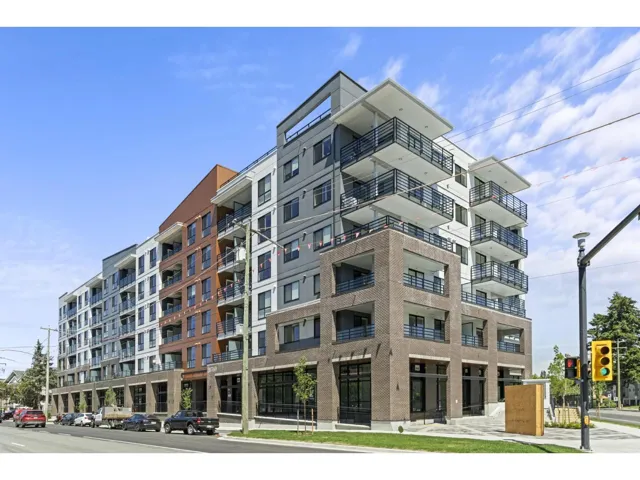 633 20769 FRASER HIGHWAY, Langley, British Columbia V3A0S4