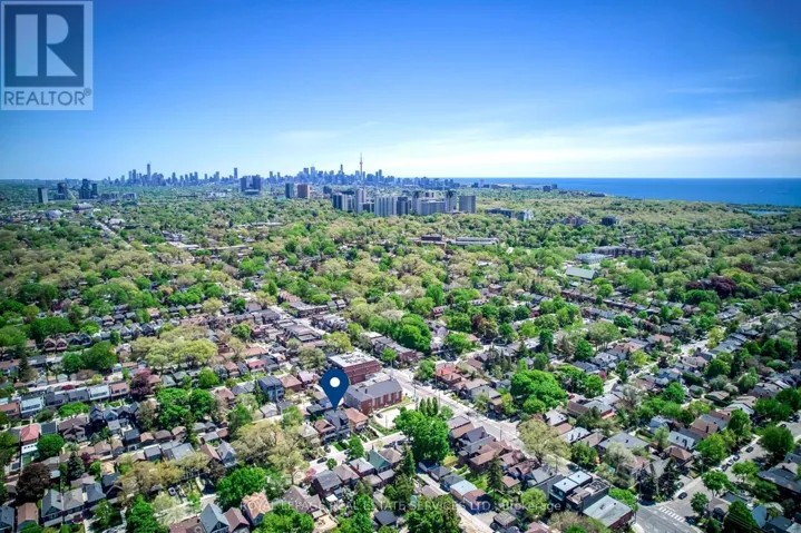 561 DURIE STREET, Toronto (Runnymede-Bloor West Village), Ontario M6S3H2
