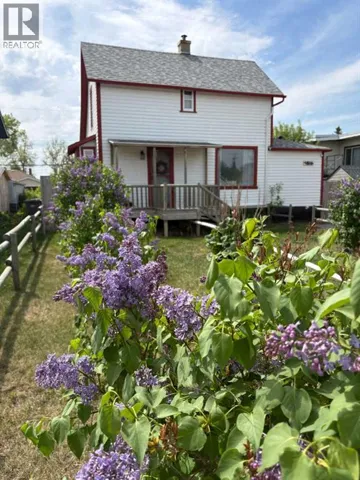 5129 48 Avenue, Ponoka, Alberta T4J1J2