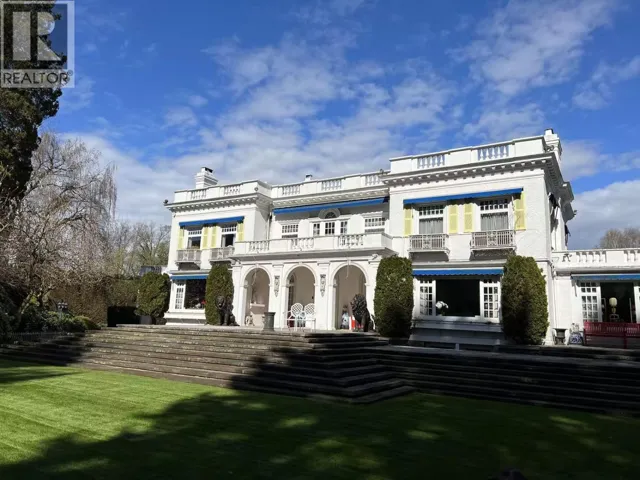 3380 THE CRESCENT, Vancouver, British Columbia V6H1T8