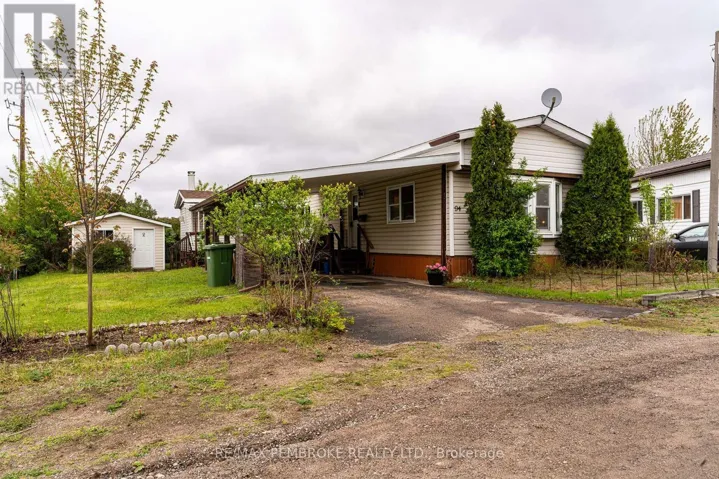 94 PINEHURST ESTATES, Petawawa, Ontario K8H2H2