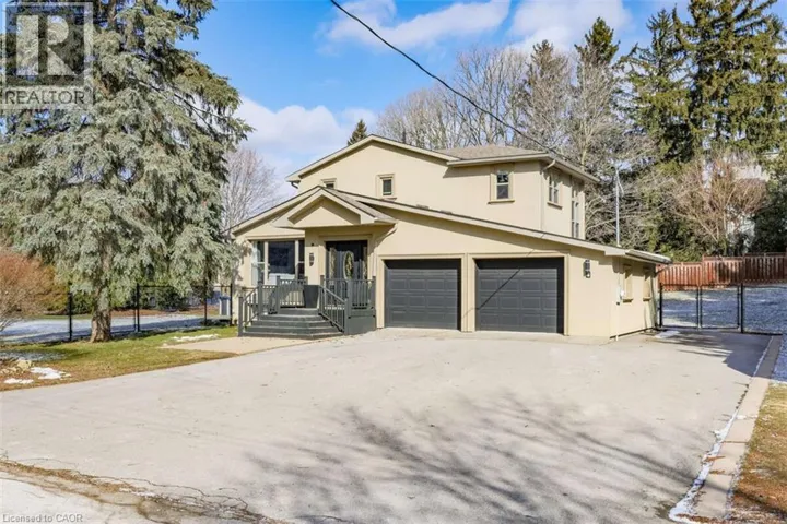 4 PETER Street, Hamilton, Ontario L8B0Z4